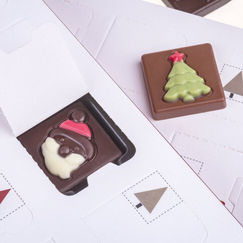 Napolitains met kerstfiguurtjes